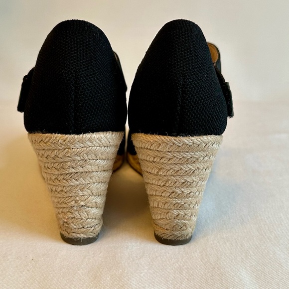 Black espadrille wedges with natural jute rope trim, cushioned soles - Picture 6 of 9